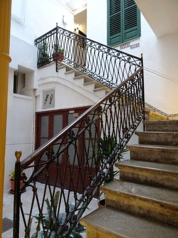 Hostal Ritzi Palma di Maiorca Esterno foto